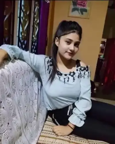 Call Girls Service in Sakri